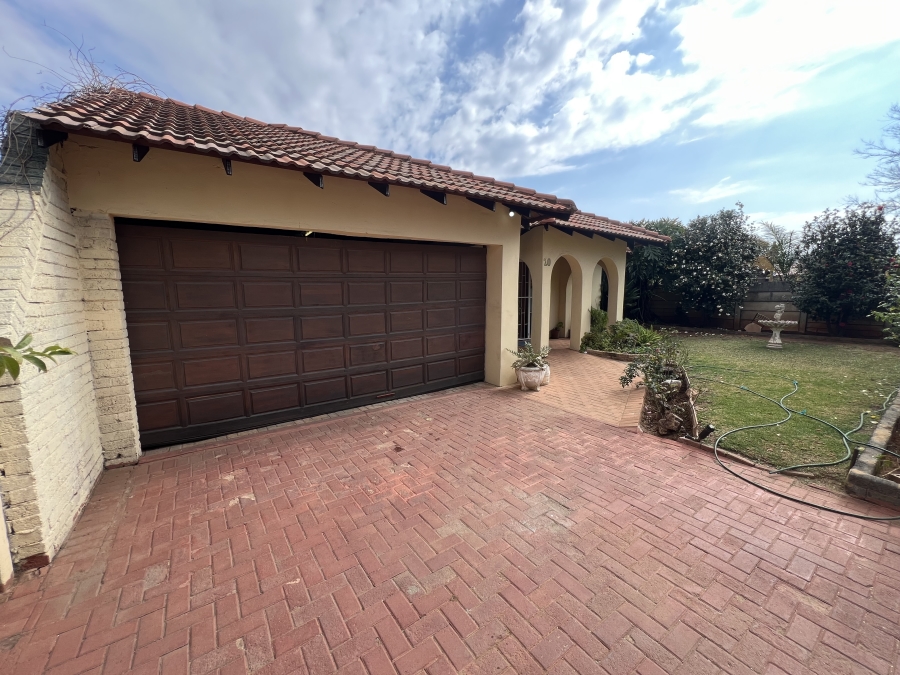 3 Bedroom Property for Sale in Randlespark North West